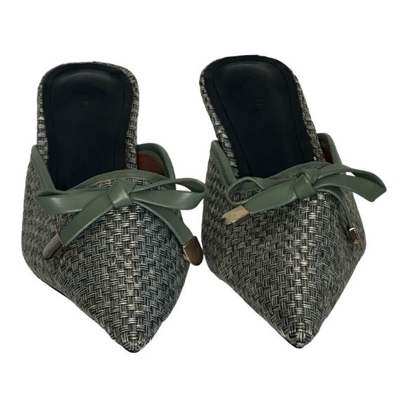 She & In Gray Textured Kitten Heel Pumps with Bowtie Detail - Size 6.5 / 37 - Picture 2 of 7